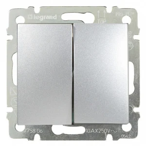 Выключатель Legrand, 1