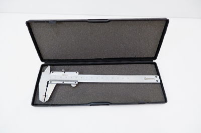 Штангенциркуль 1